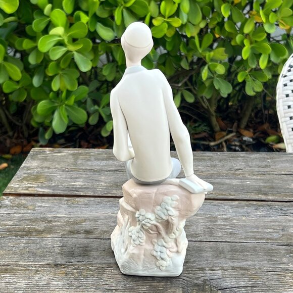 Lladro Matte Hebrew Student Jewish Boy with Book 4684 Bar Mitzvah Siddur Judacia - Picture 9 of 13